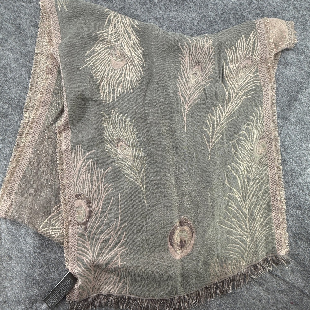 Vince Camuto Scarf Womens OS Grey Gold Peacock Feather Metallic Shimmer Frayed - Picture 2 of 10